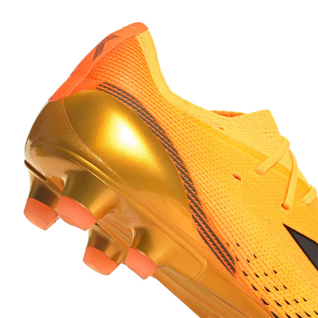 サッカースパイク　adidas アディダス（adidas）ジュニアサッカースパイク 土 人工芝用