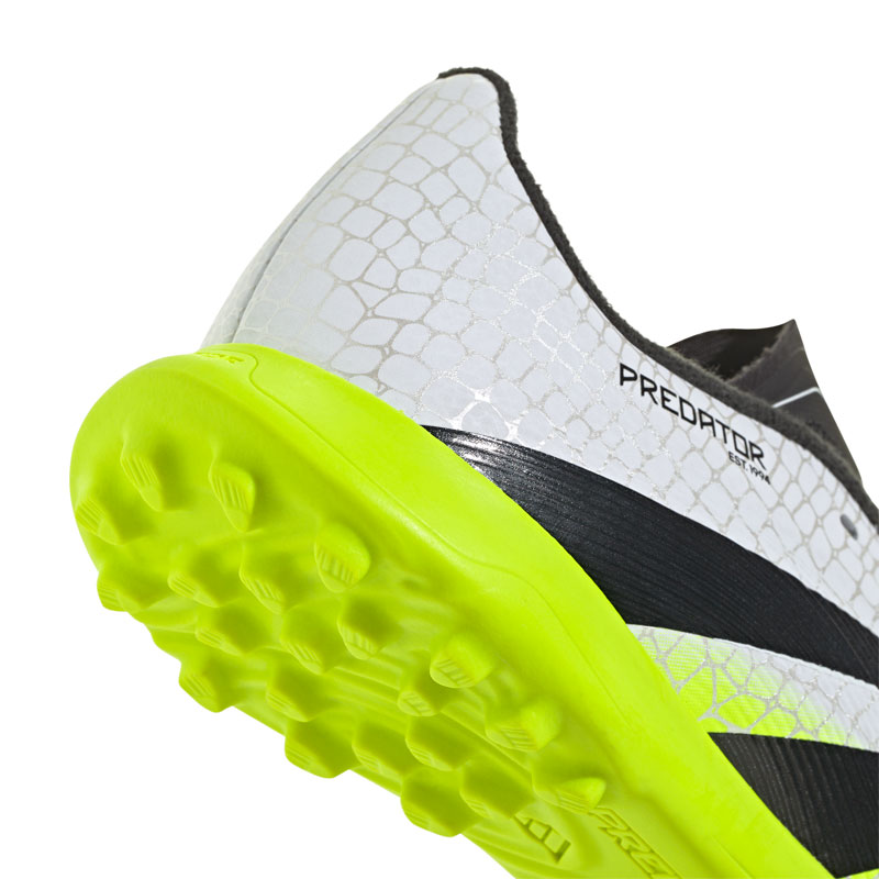 ☆予約商品 7月8日頃入荷予定☆ アディダス サッカー フットサル