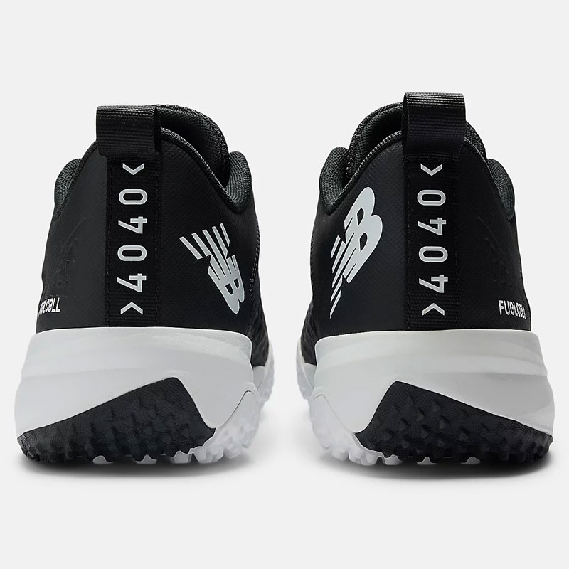 ニューバランス 野球トレーニングシューズ FuellCell 4040 v8 Turf